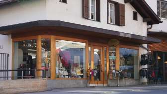 Boutique Bonita Bags & More