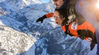 Skydive im Winter