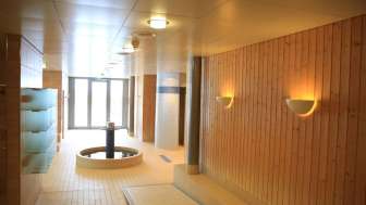 Eingangsbereich mit Trinkwasser