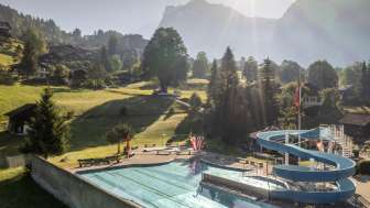 Wasserrutschbahn Freibad Hellbach